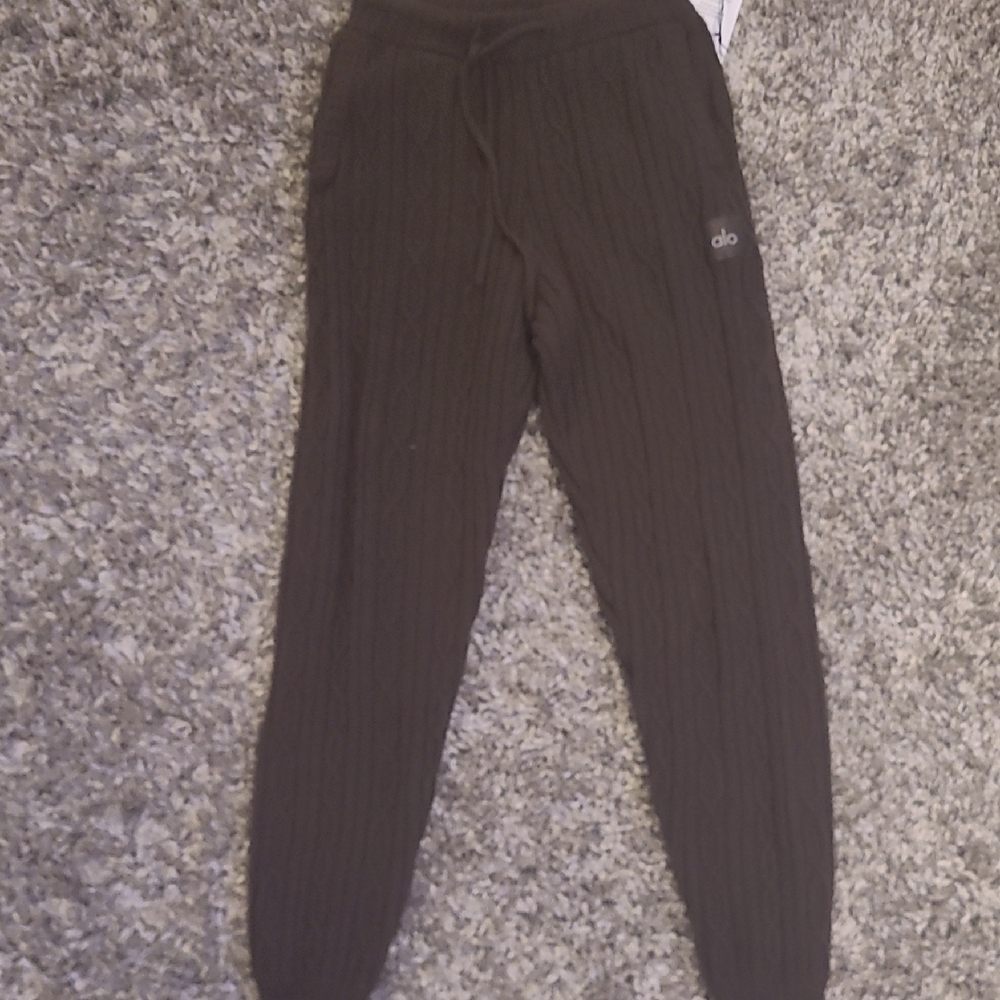 New ALO  Brown Knit Ribbed Pants